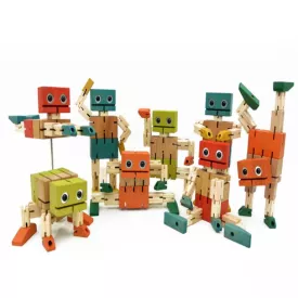 Exposition de jouets en bois de Stéphanie PERTUS